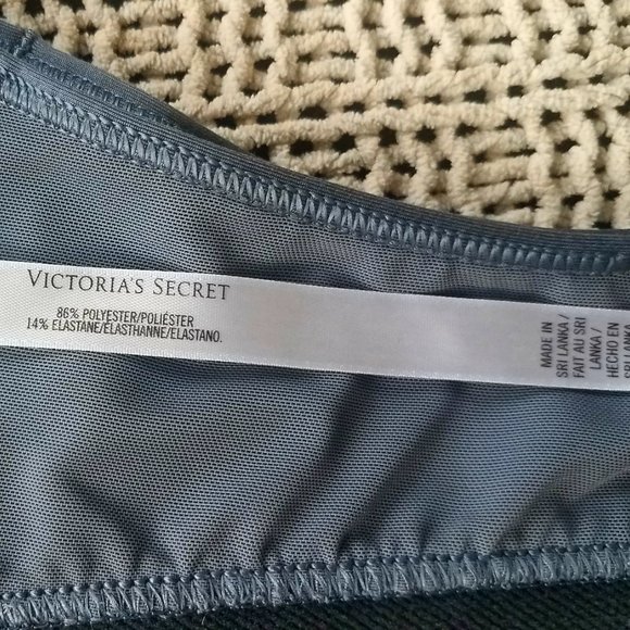 Victoria's Secret Sport Compression Sports Bras Size Medium (2 total) - Picture 11 of 13